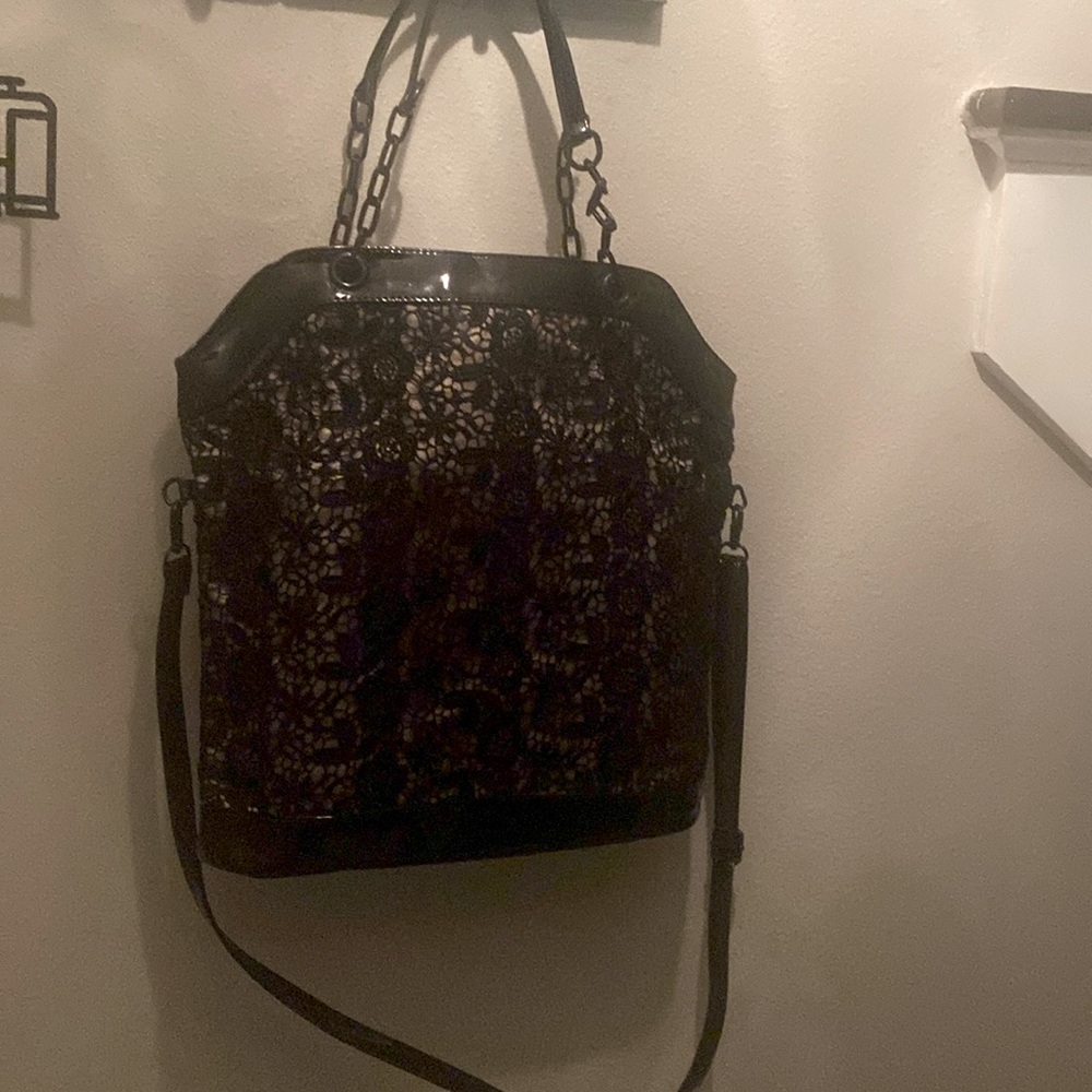AVON FOLD OVER LACY CROSSBODY TOTE